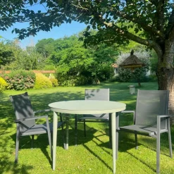 STOCKHOLM Tables De Jardin|Meubles En Aluminium Brafab|Table de jardin ronde en aluminium vert argile Ø 130 cm